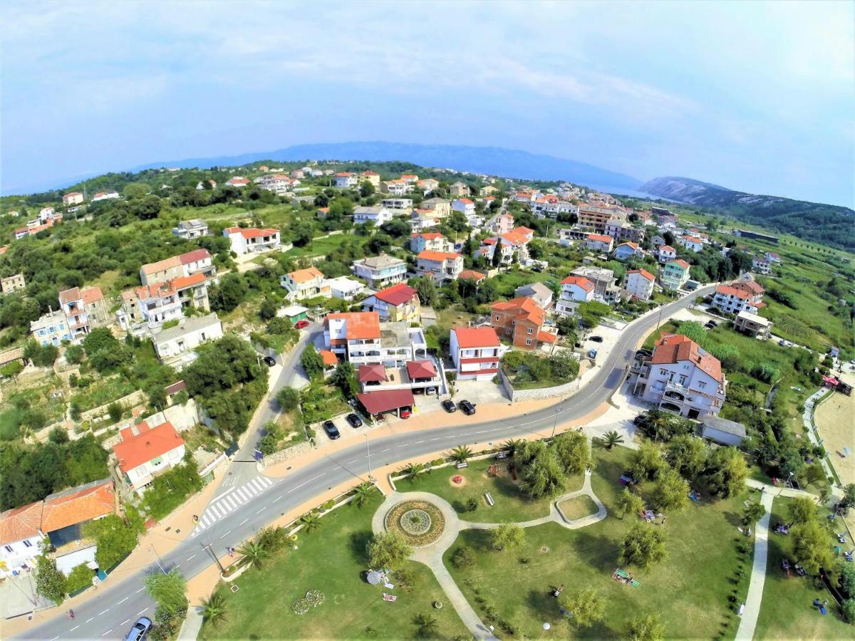 Sandra -Lopar Exterior photo